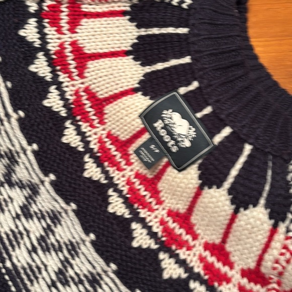 Roots gorgeous, heavy weight sweater - Picture 5 of 6